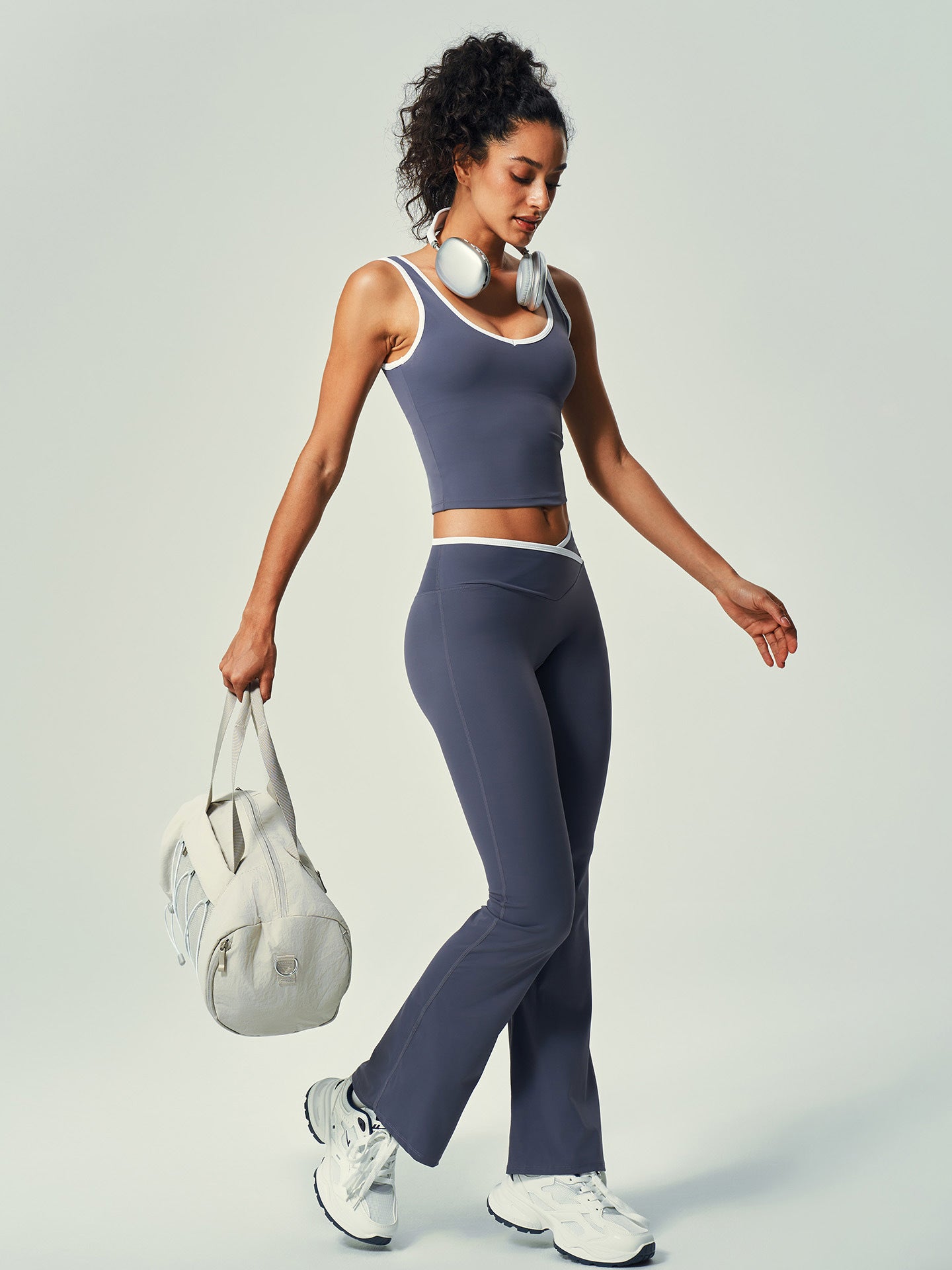 Lila Zen Women's Nude-Feel Crossover High-Waisted Color-Blocked Backless Fitted Yoga Workout Set