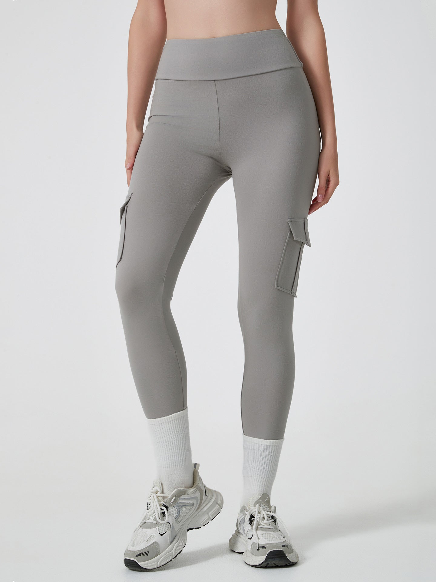 Lila Zen High-Waisted Cargo Pants with Butt Lifting and Pockets