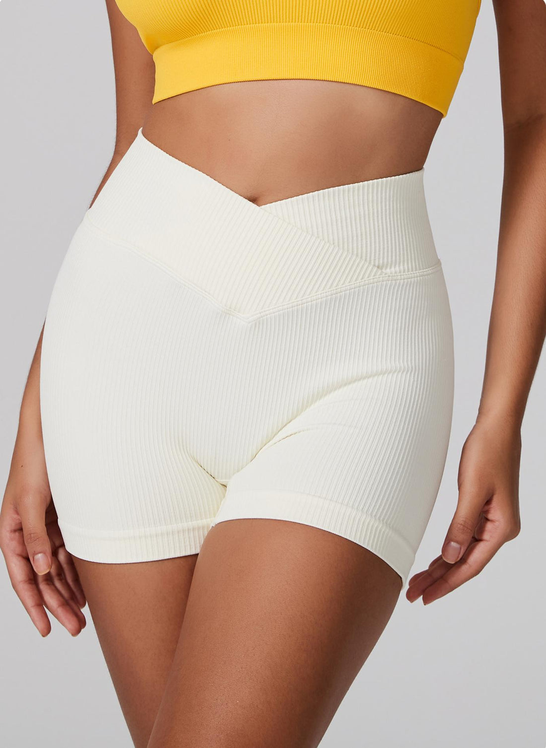Lila Zen V Lila Zen Seamless V-Waist Slimming and Butt-Lifting Exercise Yoga Shorts
