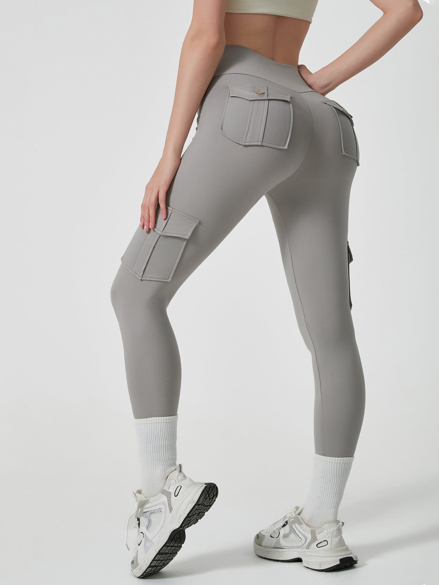 Lila Zen High-Waisted Cargo Pants with Butt Lifting and Pockets