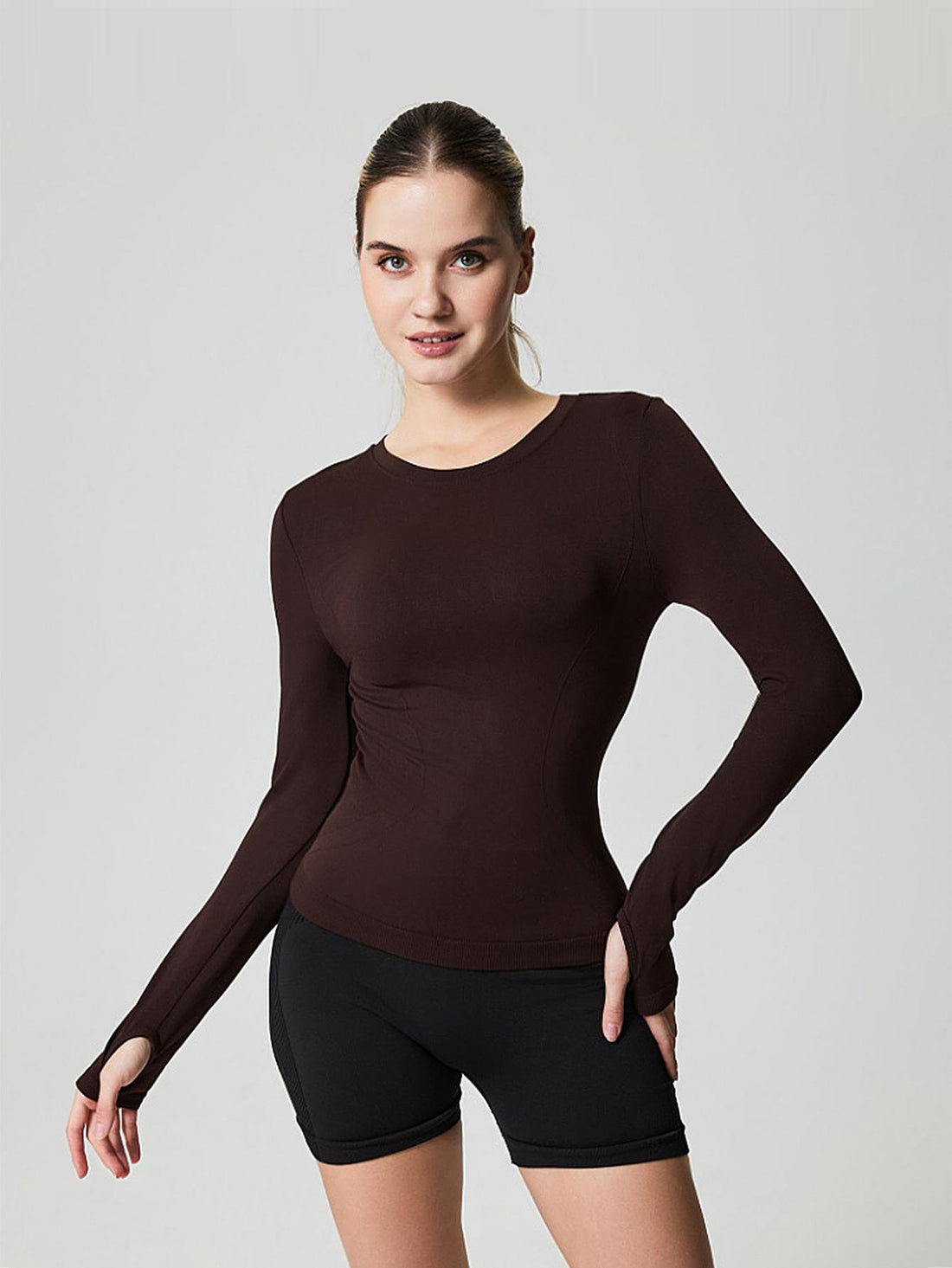 Lila Zen Classic round neck long-sleeved yoga top for women