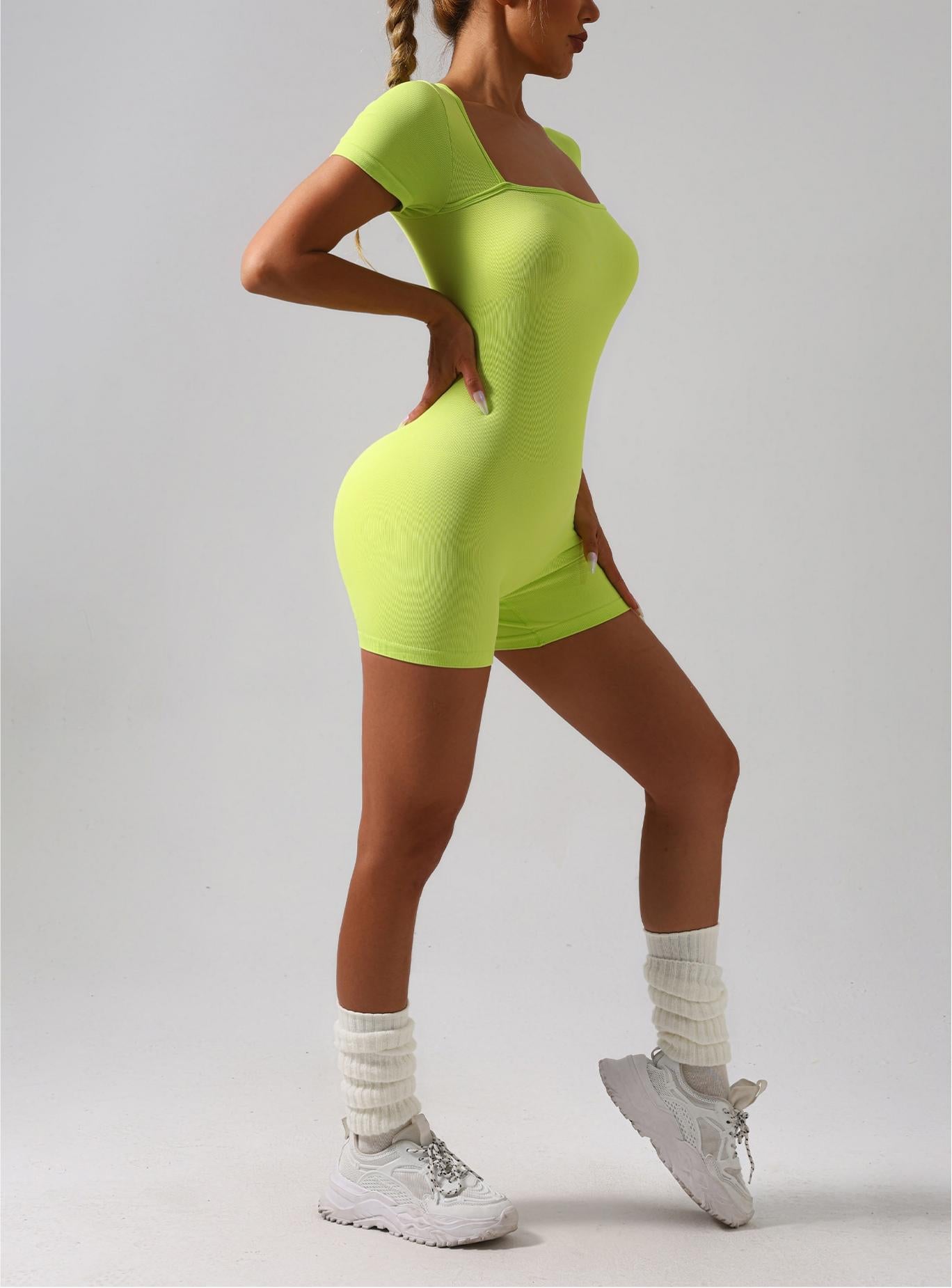 Lila Zen Square Neckline Seamless Buttock-Shaping Shorts & Short-Sleeved Yoga Bodysuit