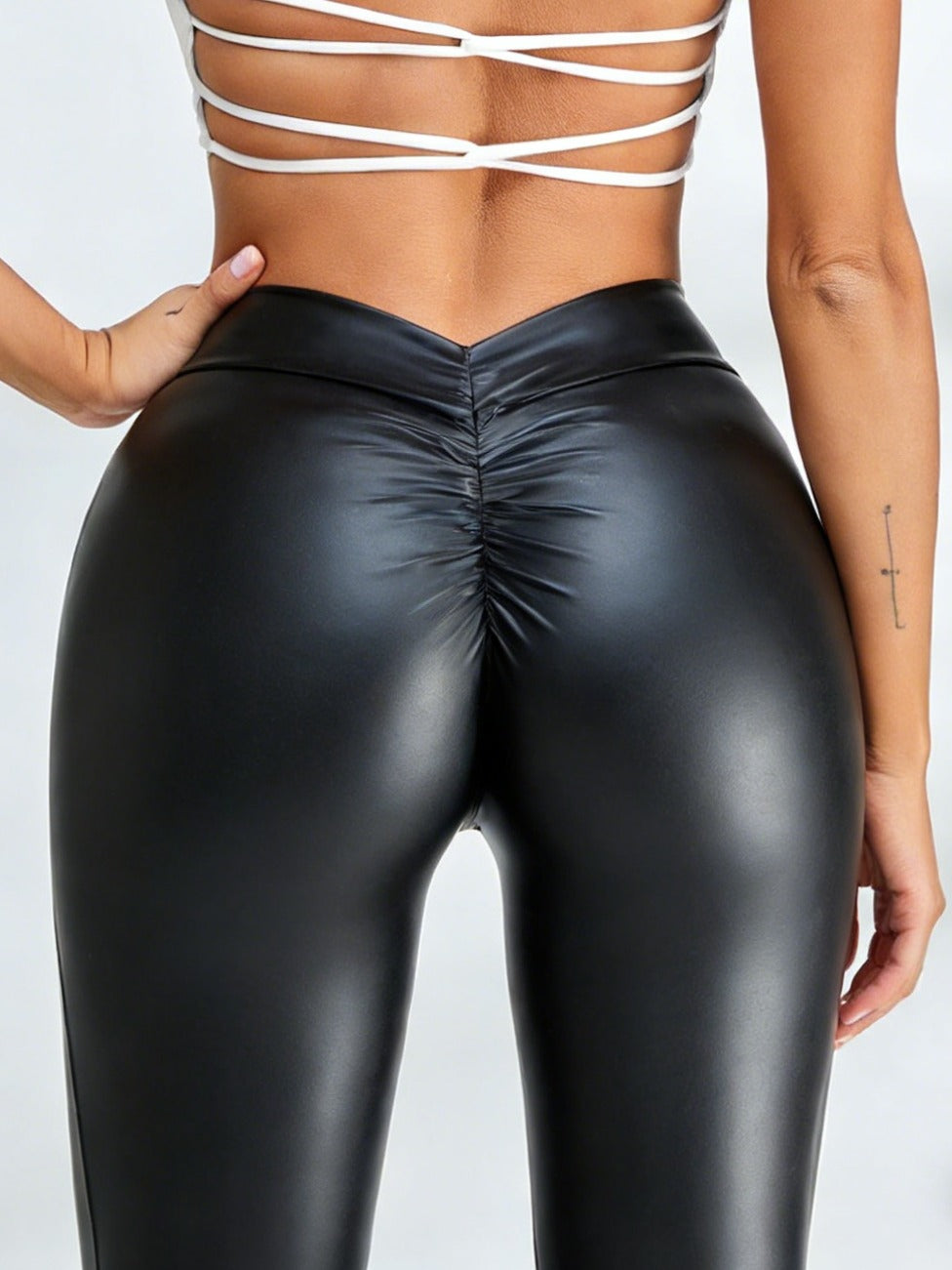 Sexy Deep V Back Scrunch Bum Leggings