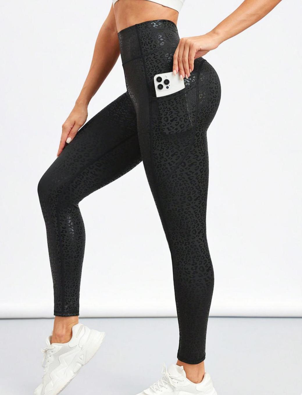 Lila Zen Women's Printed High-Waisted Tummy Control Leggings with Side Pockets for Fitness and Yoga