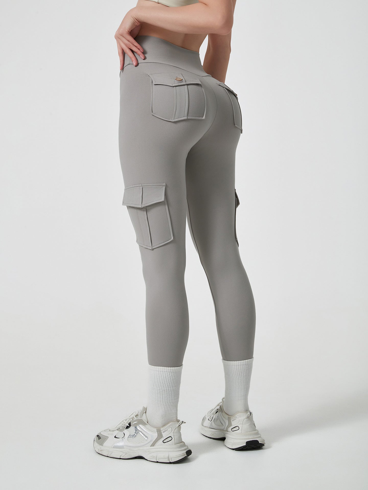Lila Zen High-Waisted Cargo Pants with Butt Lifting and Pockets