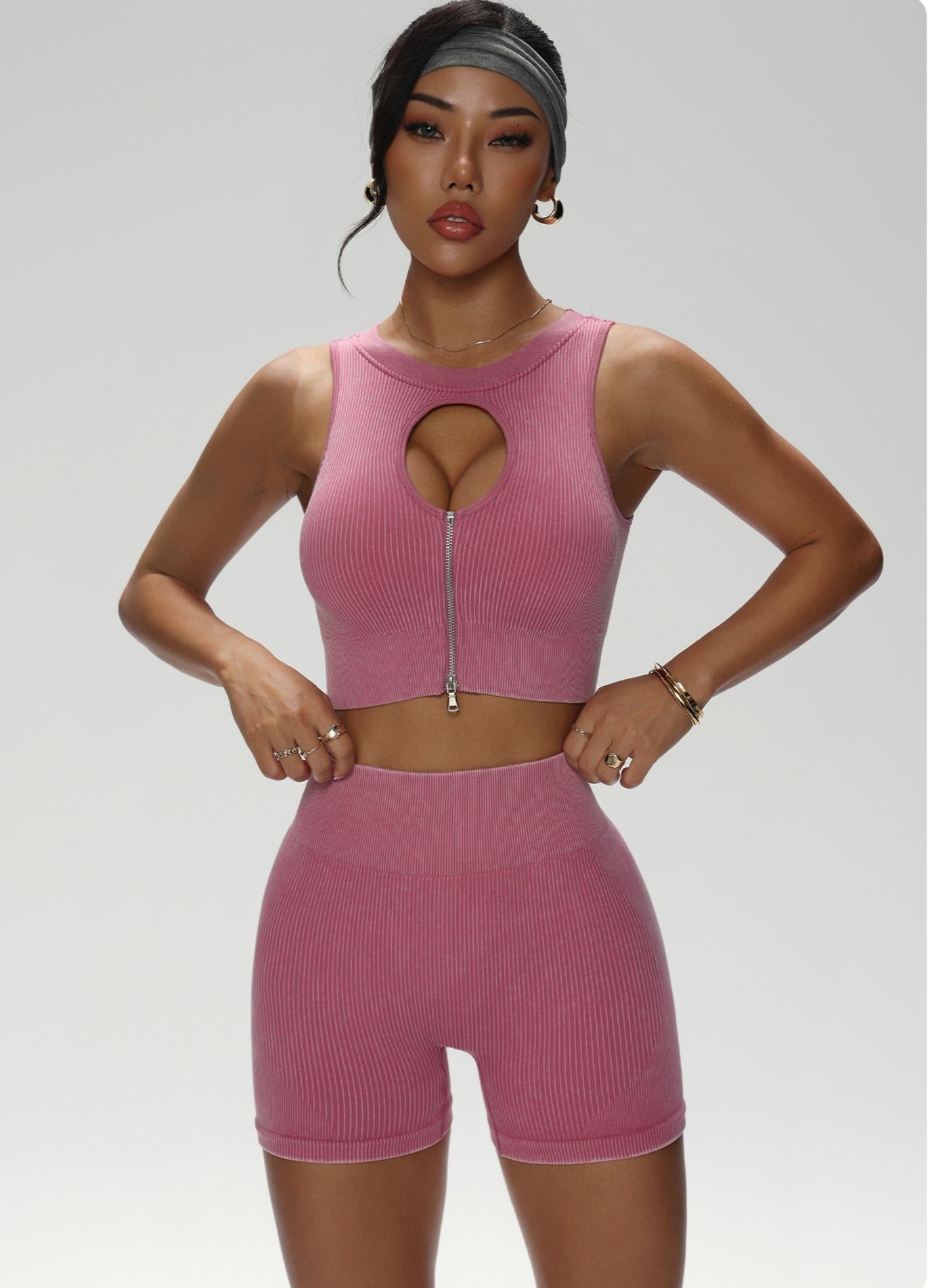 Lila Zen Seamless Sports Bra High Waist Slimming Peach Hip Yoga Shorts Set