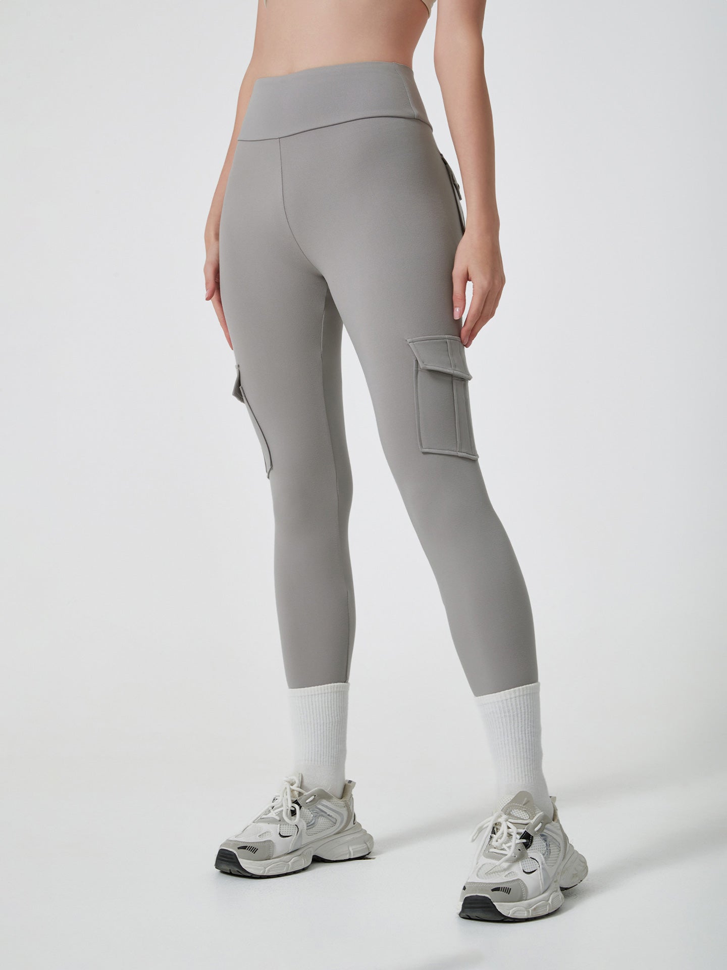 Lila Zen High-Waisted Cargo Pants with Butt Lifting and Pockets
