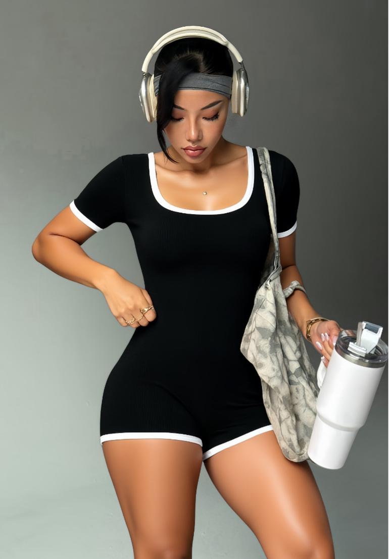 Lila Zen Sexy Slim Fit Square Neck Ribbed Color Block Short Sleeve Yoga Bodysuit