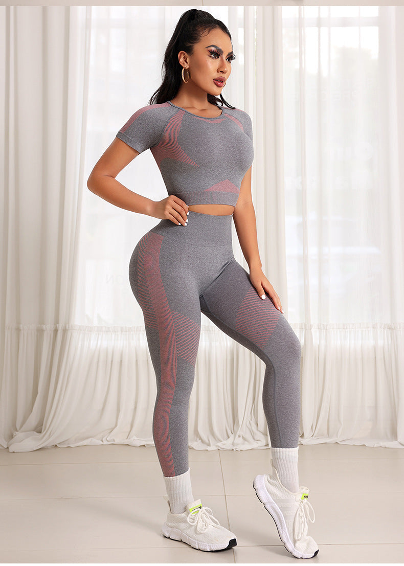 Lila Zen Seamless Gradient Contour Short Sleeve Crop Top & High-Waisted Leggings Set