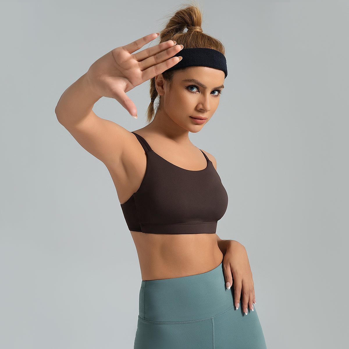 Lila Zen High Elastic U-Shaped Shock-Proof and Push-Up Sports Bra with Thin Straps for Beautiful Back