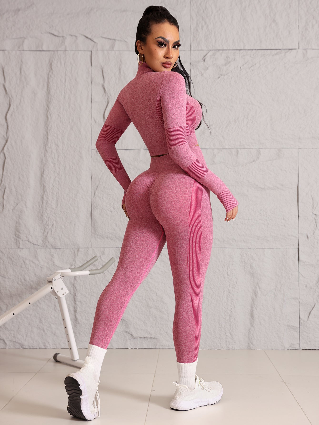 Lila Zen Seamless Gradient Contour Short Sleeve Crop Top & High-Waisted Leggings Set
