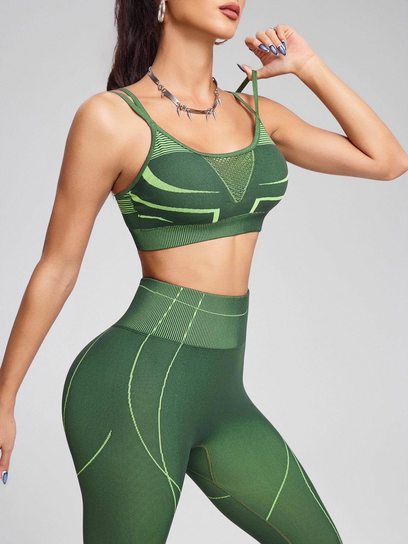 Lila Zen Seamless Sculpt Sports Bra & High-Waisted Leggings Set
