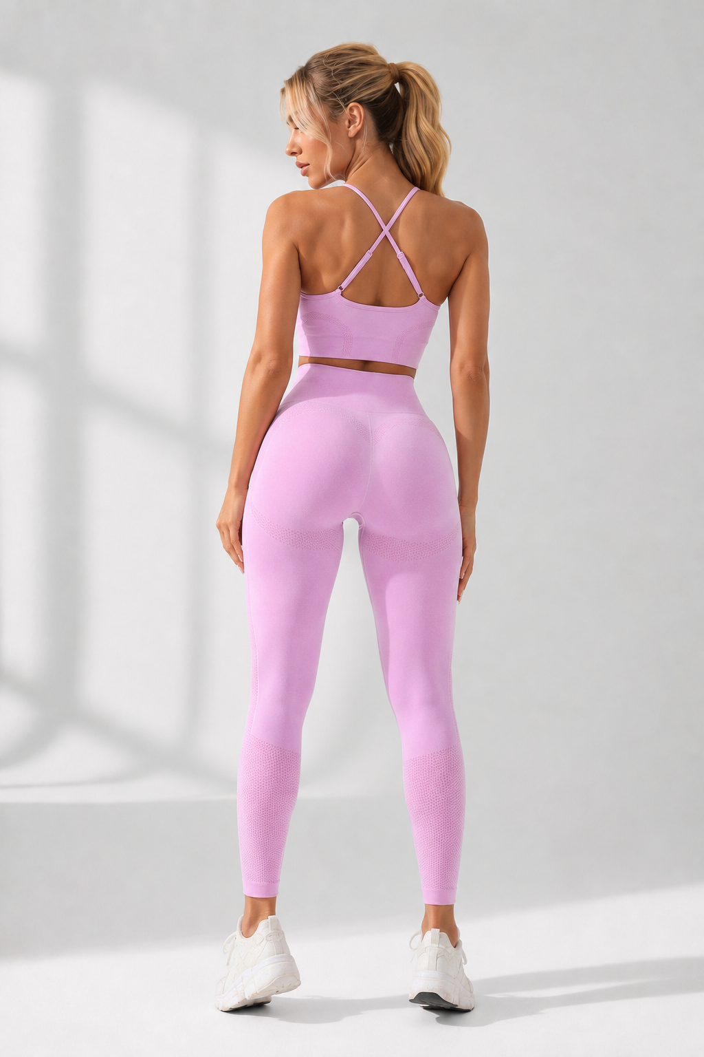 Lila Zen Seamless Sculpt Sports Bra & High-Waisted Leggings Set