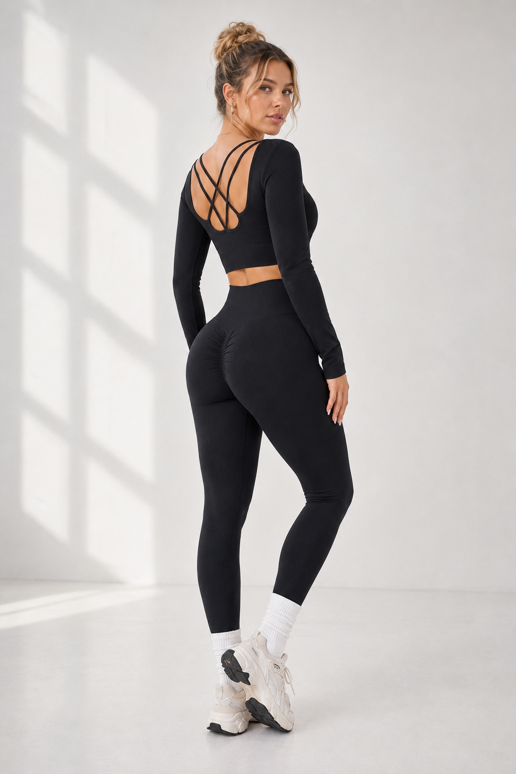 Lila Zen Cross-Back Long Sleeve Sculpting Workout Set