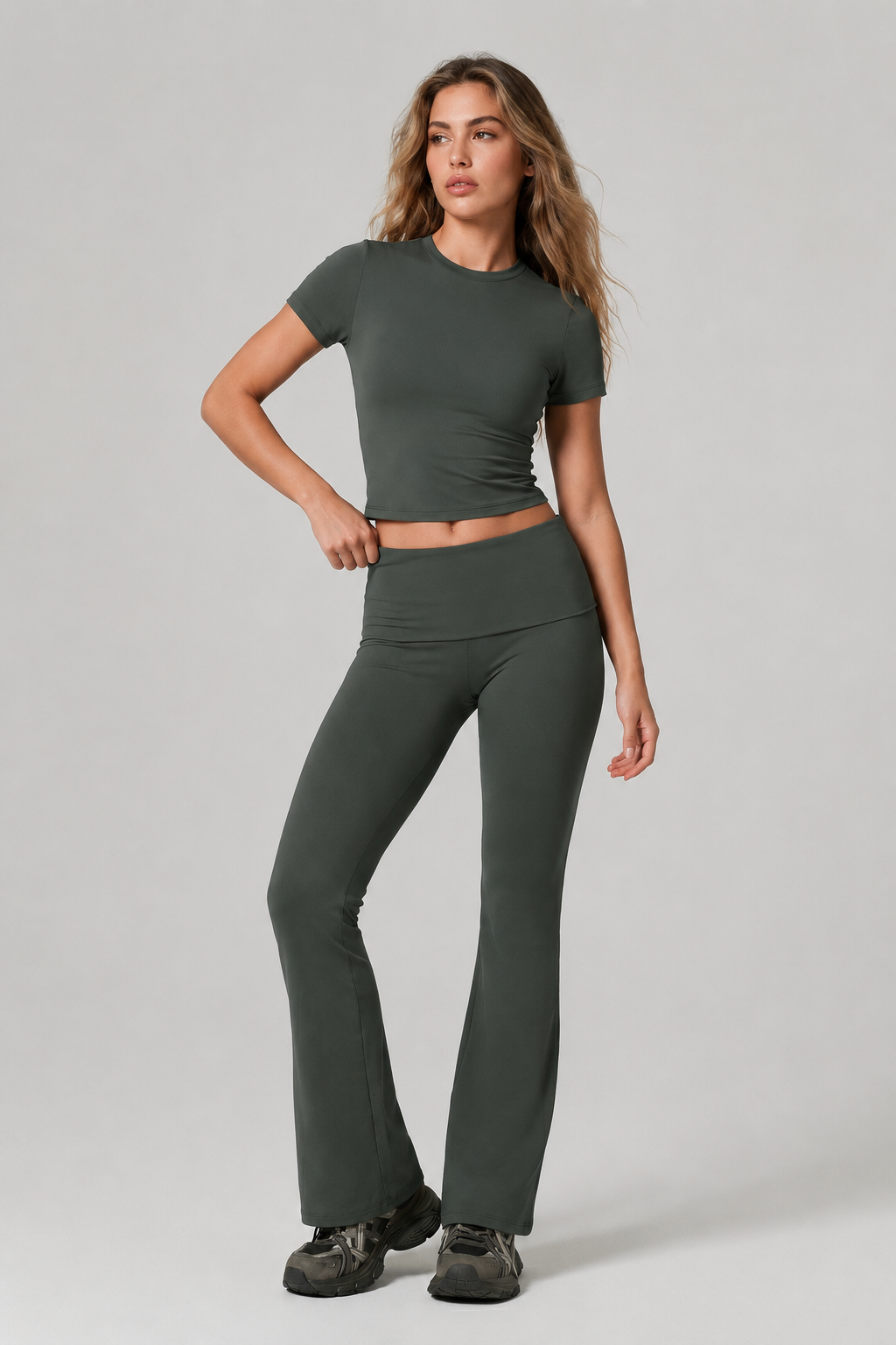 Sculpt Soft Second-Skin Short Sleeve Flared Leggings Set