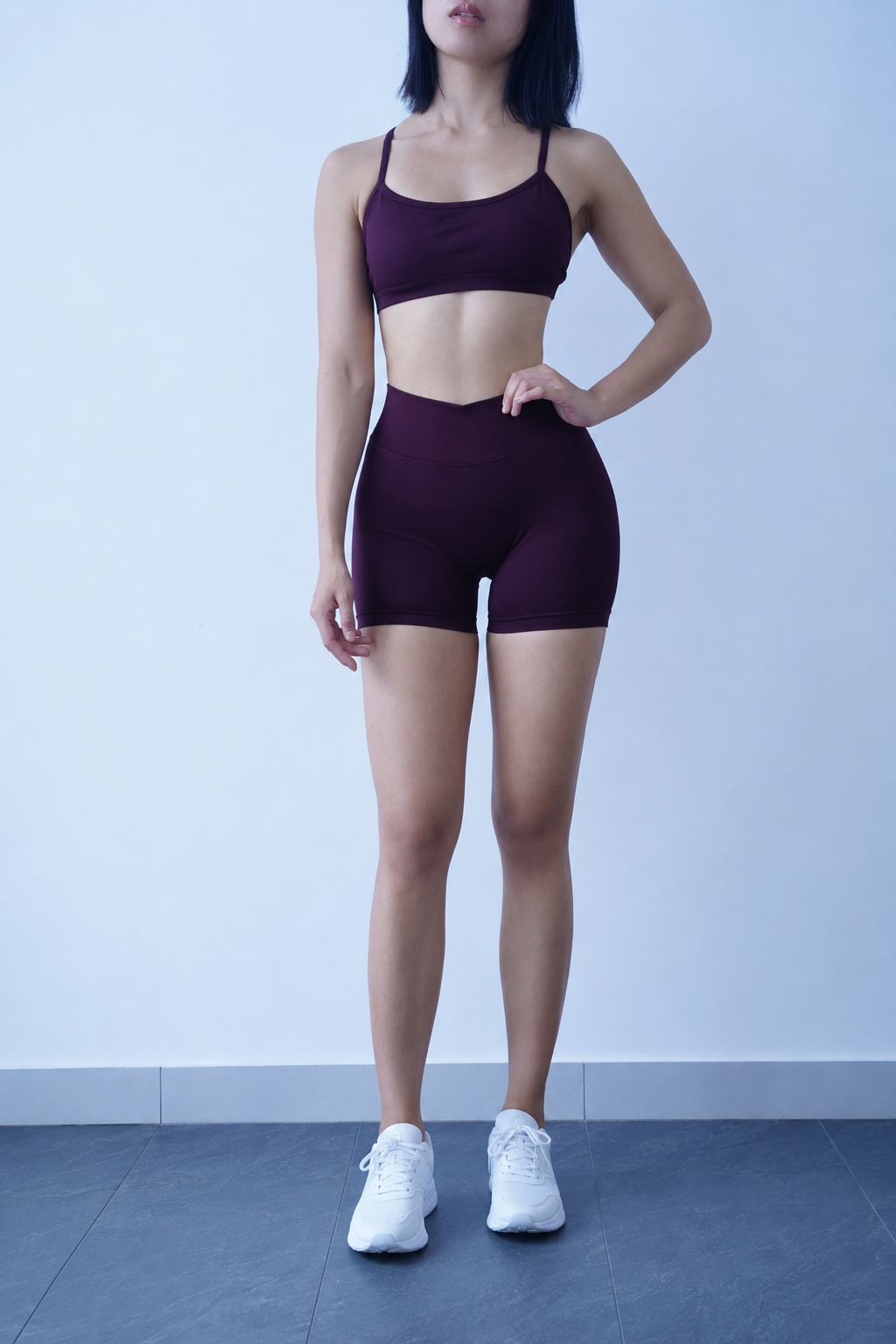 Seamless Cross Back Sports Bra & Scrunch Shorts Set