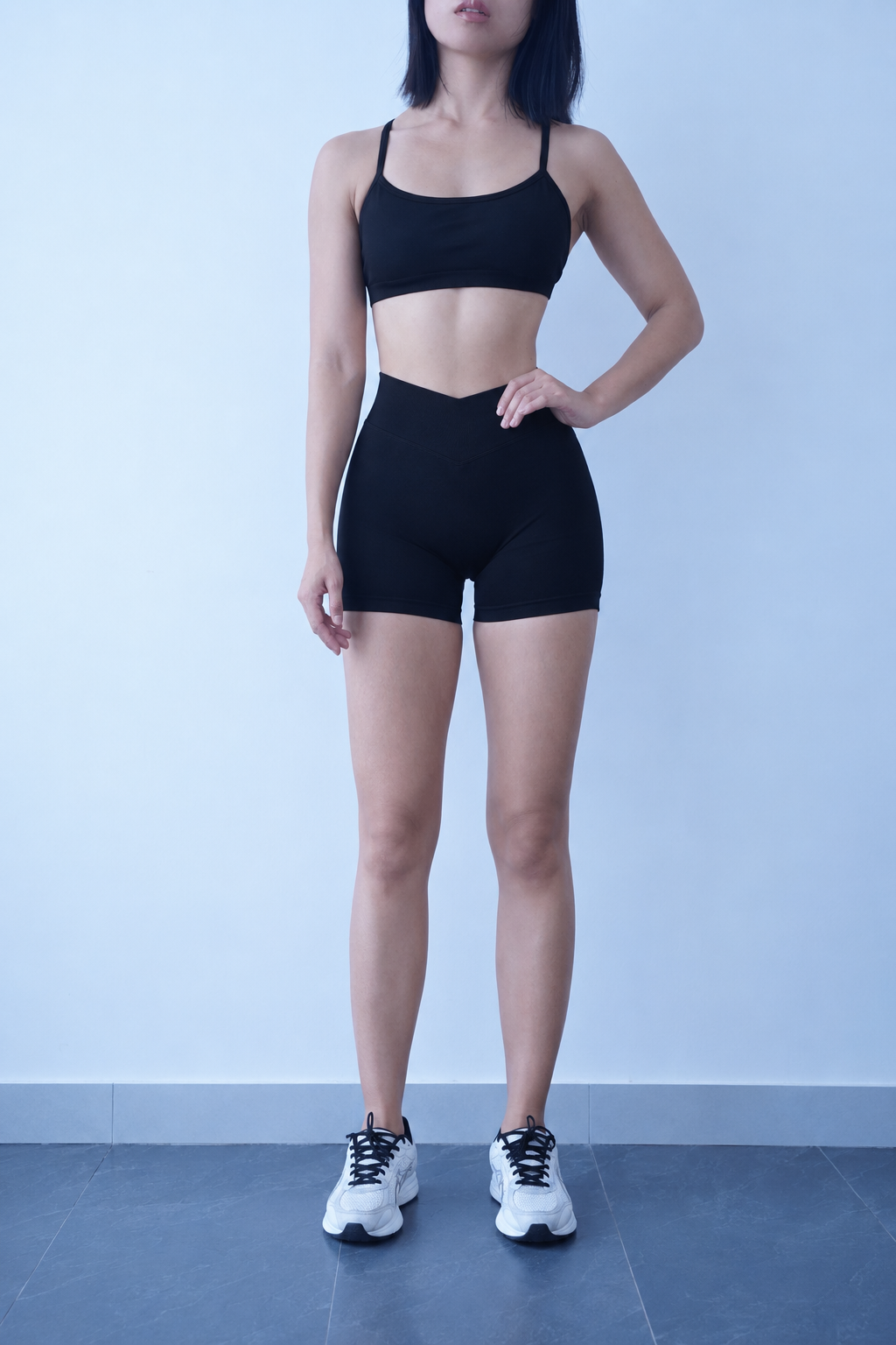 Seamless Cross Back Sports Bra & Scrunch Shorts Set
