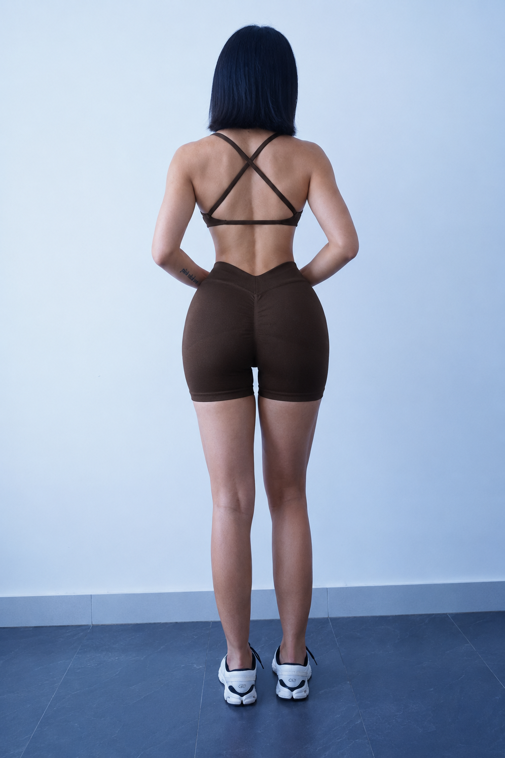 Seamless Cross Back Sports Bra & Scrunch Shorts Set