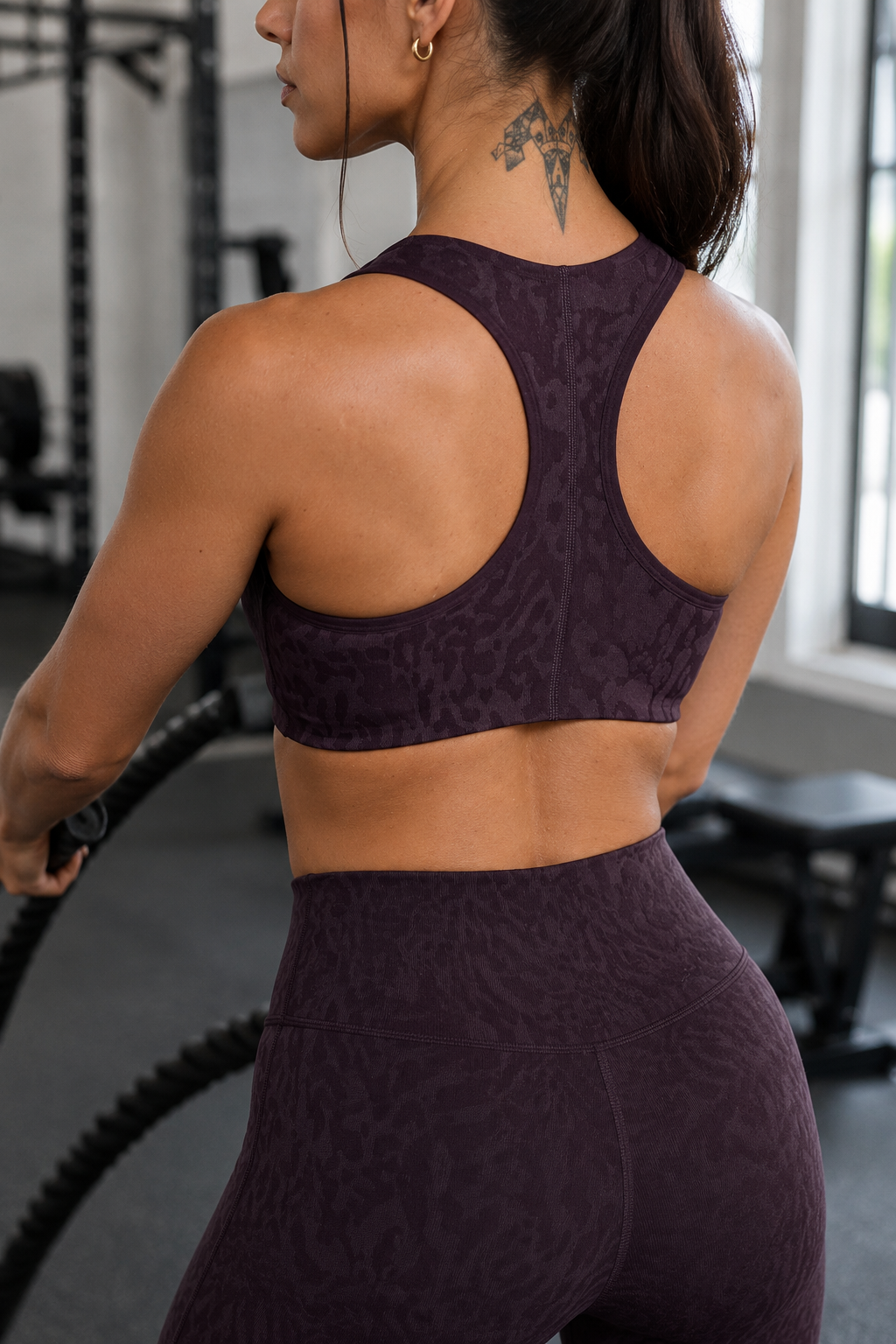 Lila Zen Leopard Print Twisted Sports Yoga Bra