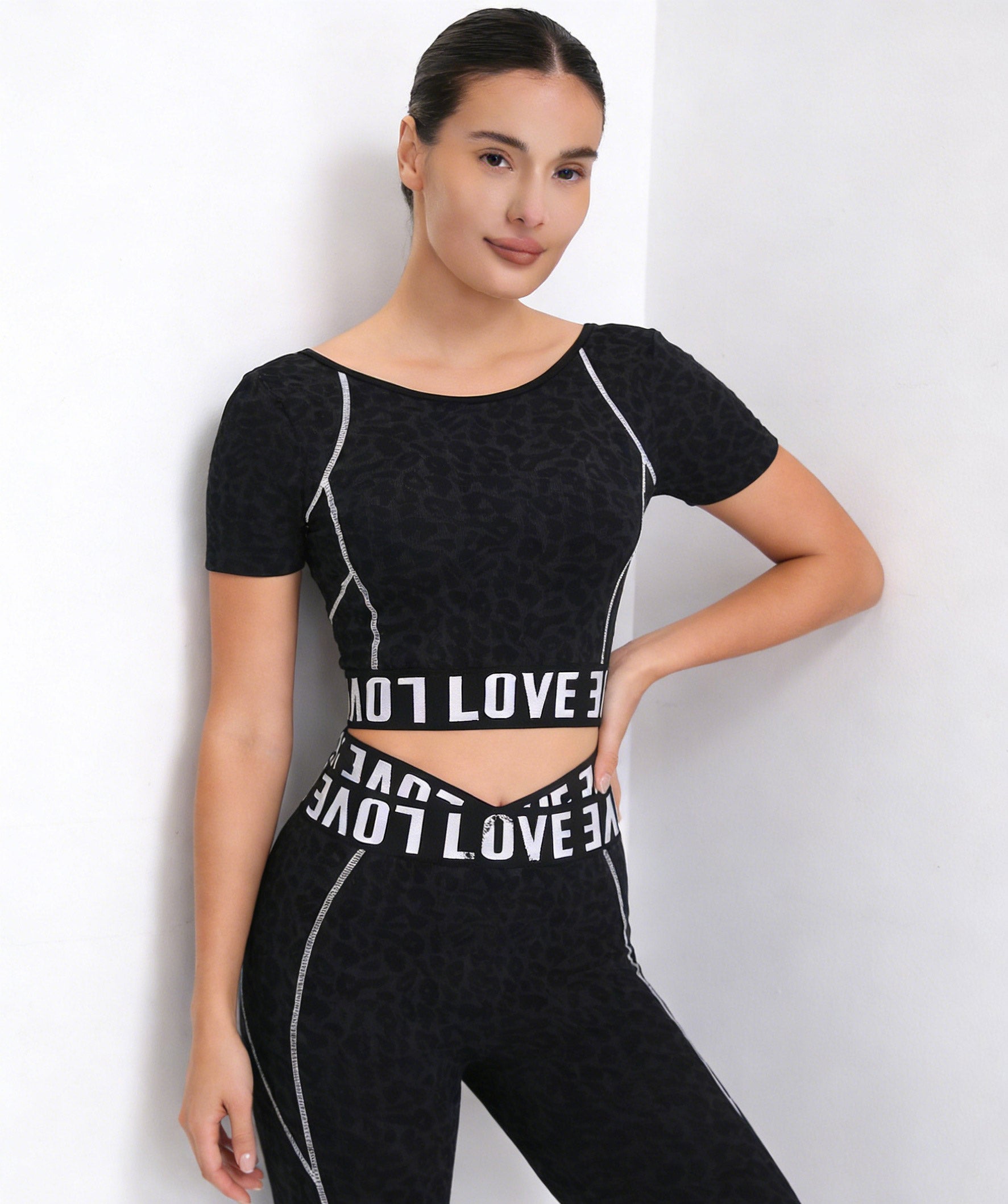 Lila Zen Leopard Print Letter Fitted Color Block Seamless Fitness Yoga Short-Sleeve Top