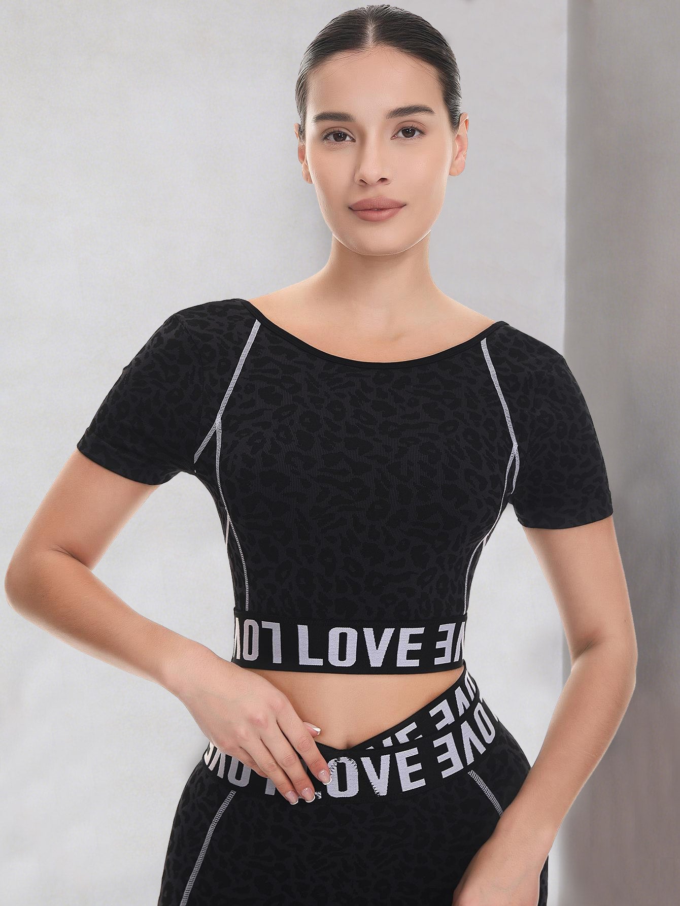 Lila Zen Leopard Print Letter Fitted Color Block Seamless Fitness Yoga Short-Sleeve Top