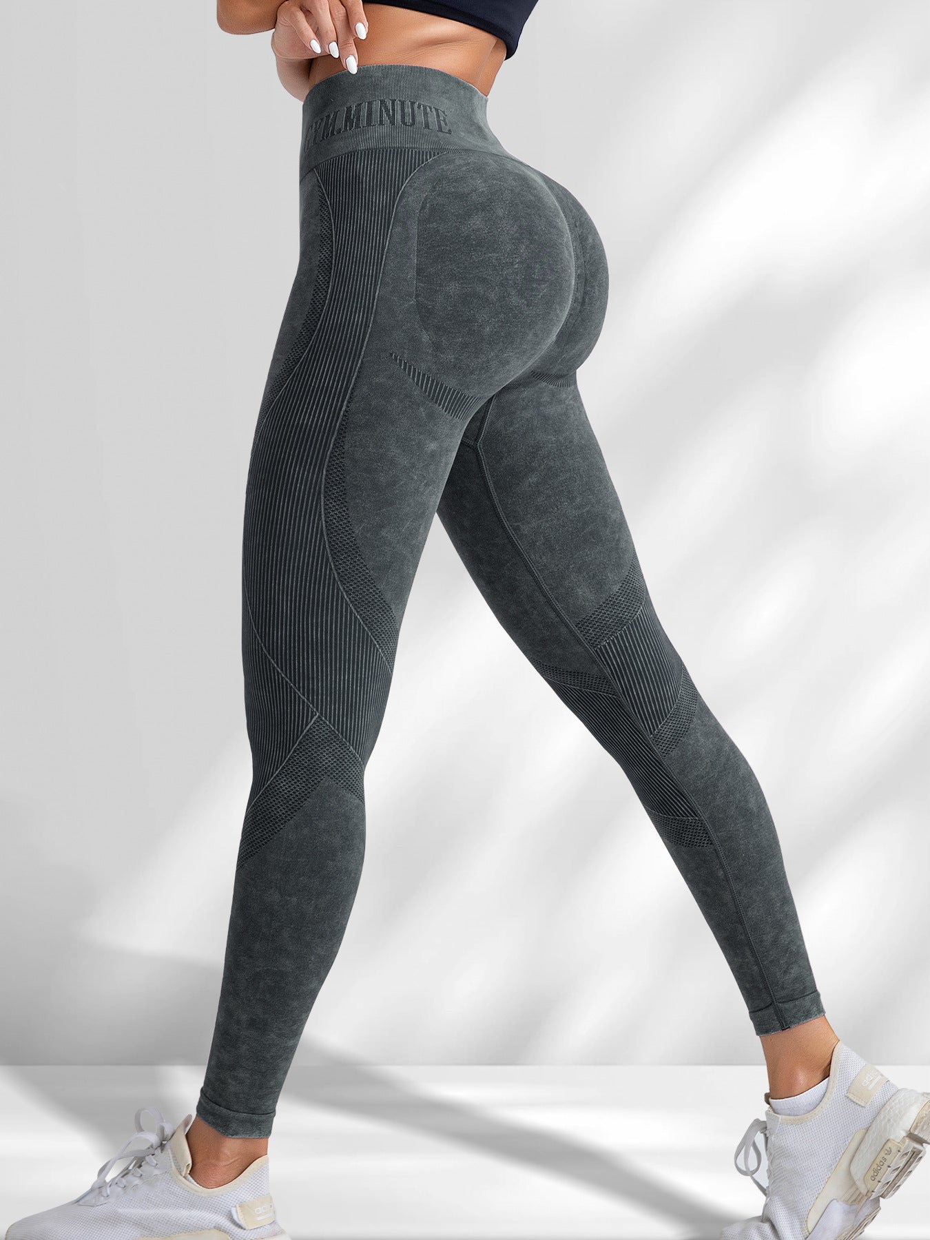 Lila Zen Women's Seamless Quick-Drying Hip-Lifting Slimming Waistband Letter Print Sports Yoga Pants