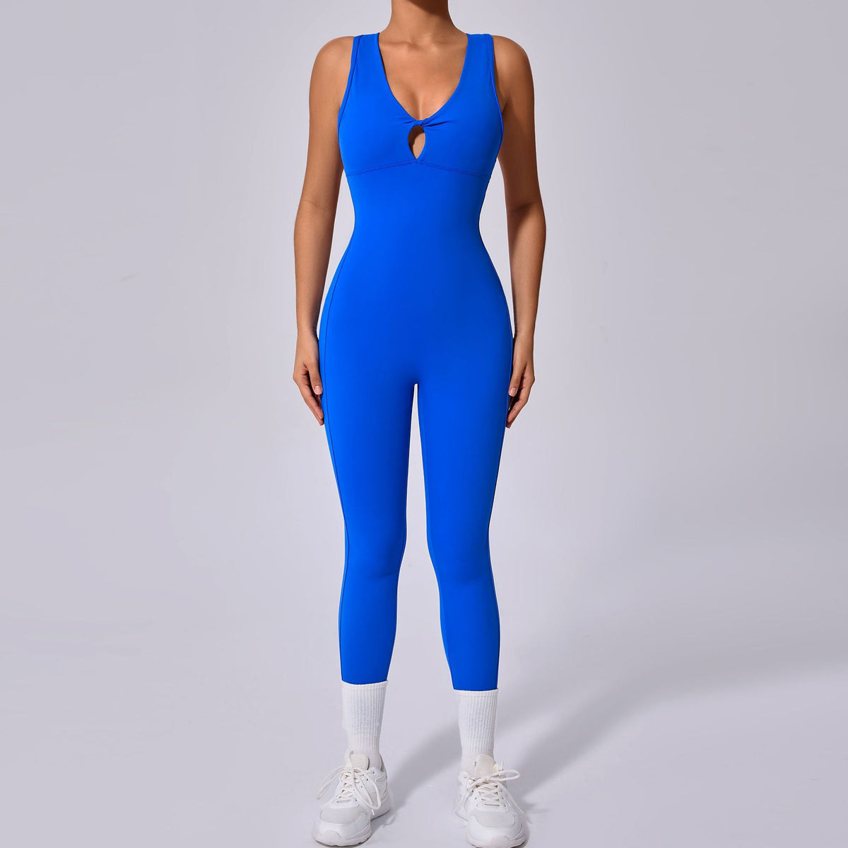 Women's Sleeveless Fan-Back One-Piece Yoga Jumpsuit Solid Color Slim Fit Athletic Bodysuit for Running & Fitness