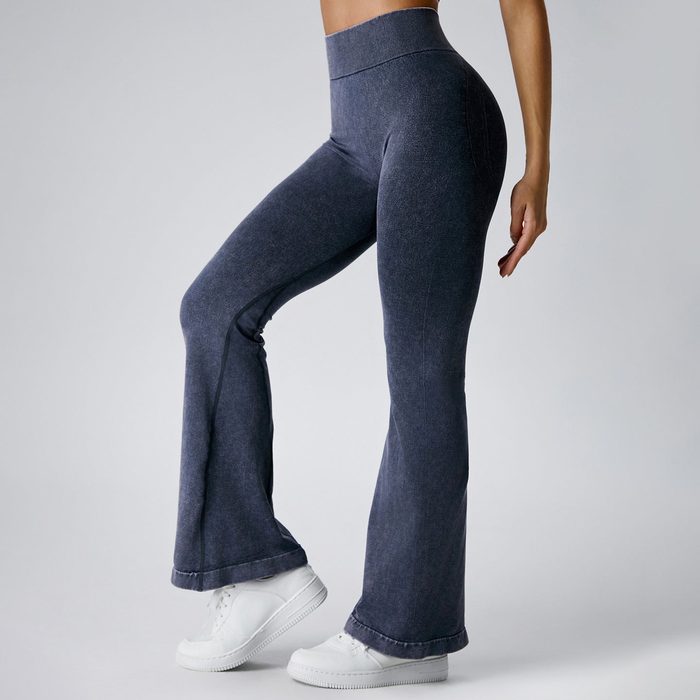 Lila Zen Women's Seamless Butt-Lifting Yoga Flare Pants
