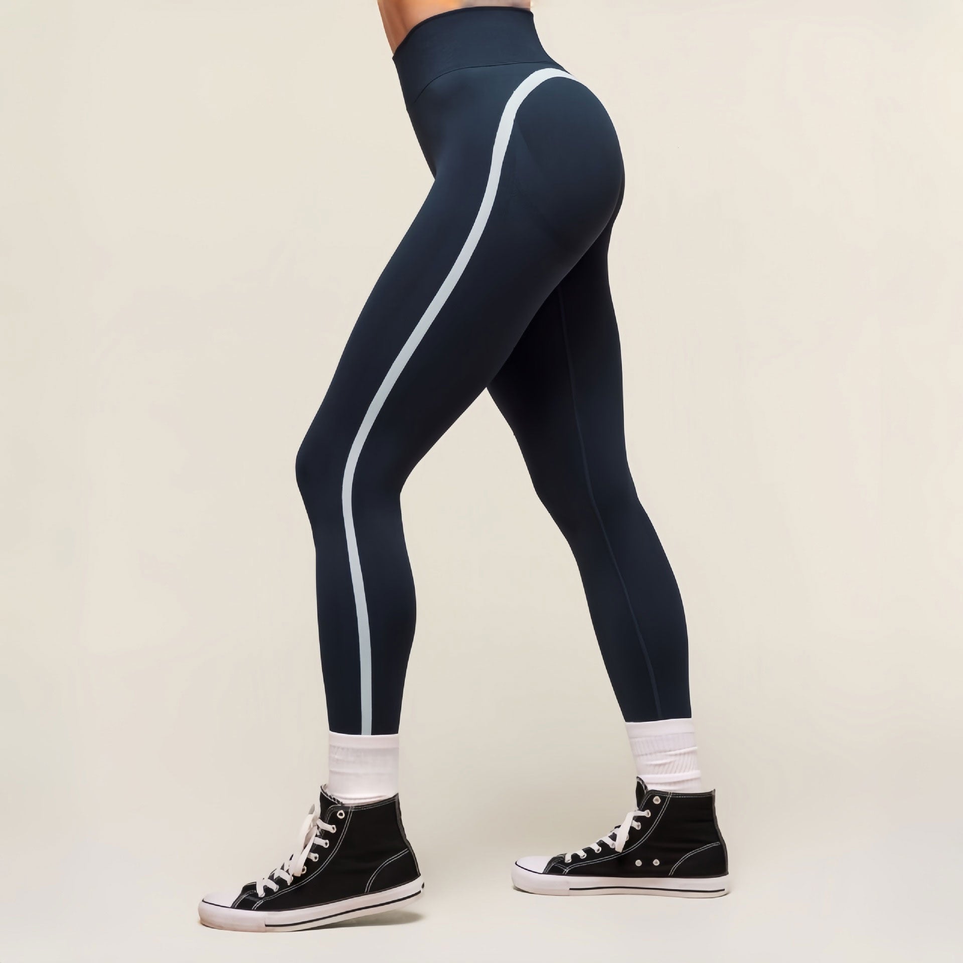 Lila Zen High-Waisted Hip-Lifting Color-Blocked Sports Yoga Pants Shark Pants