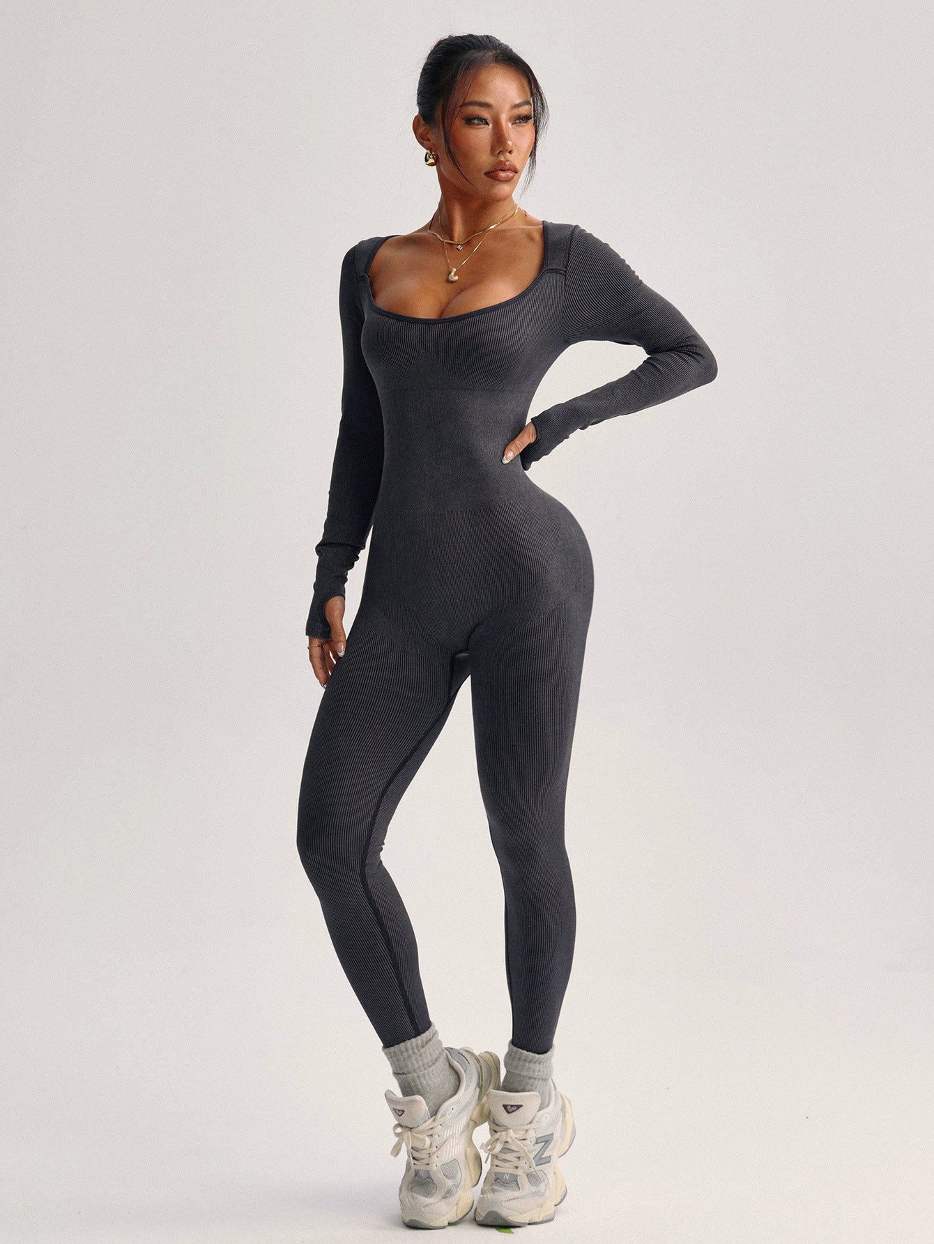 Lila Zen U-neck long-sleeved ribbed bodysuit