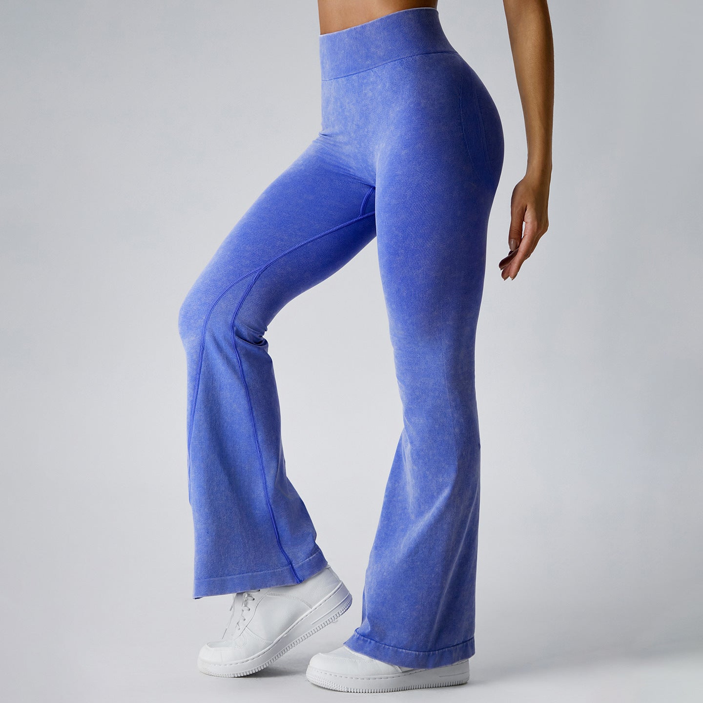 Lila Zen Women's Seamless Butt-Lifting Yoga Flare Pants