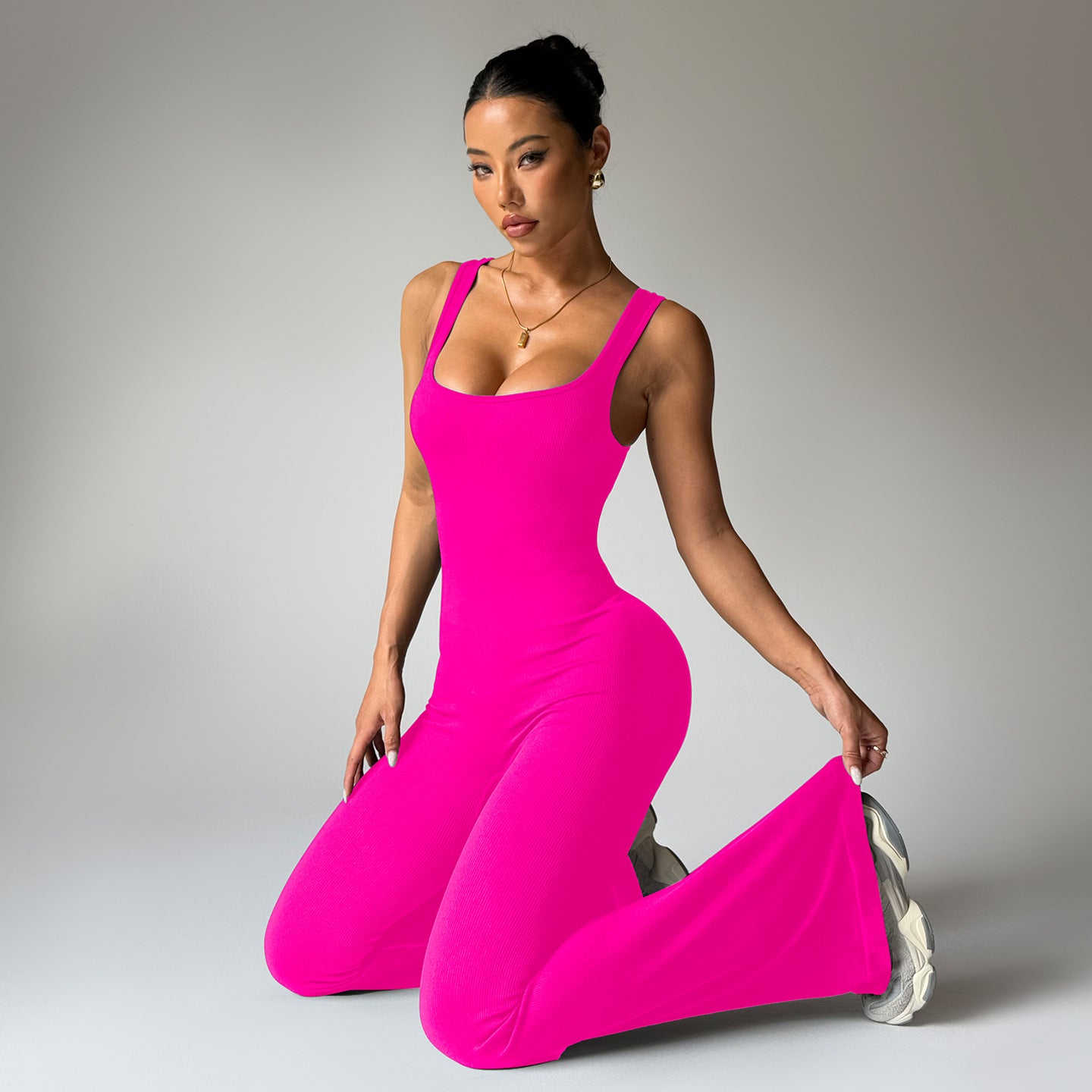 Lila Zen Solid Color Square Neck Fashion Sports Tank Top Sleeveless Yoga Flare Pants