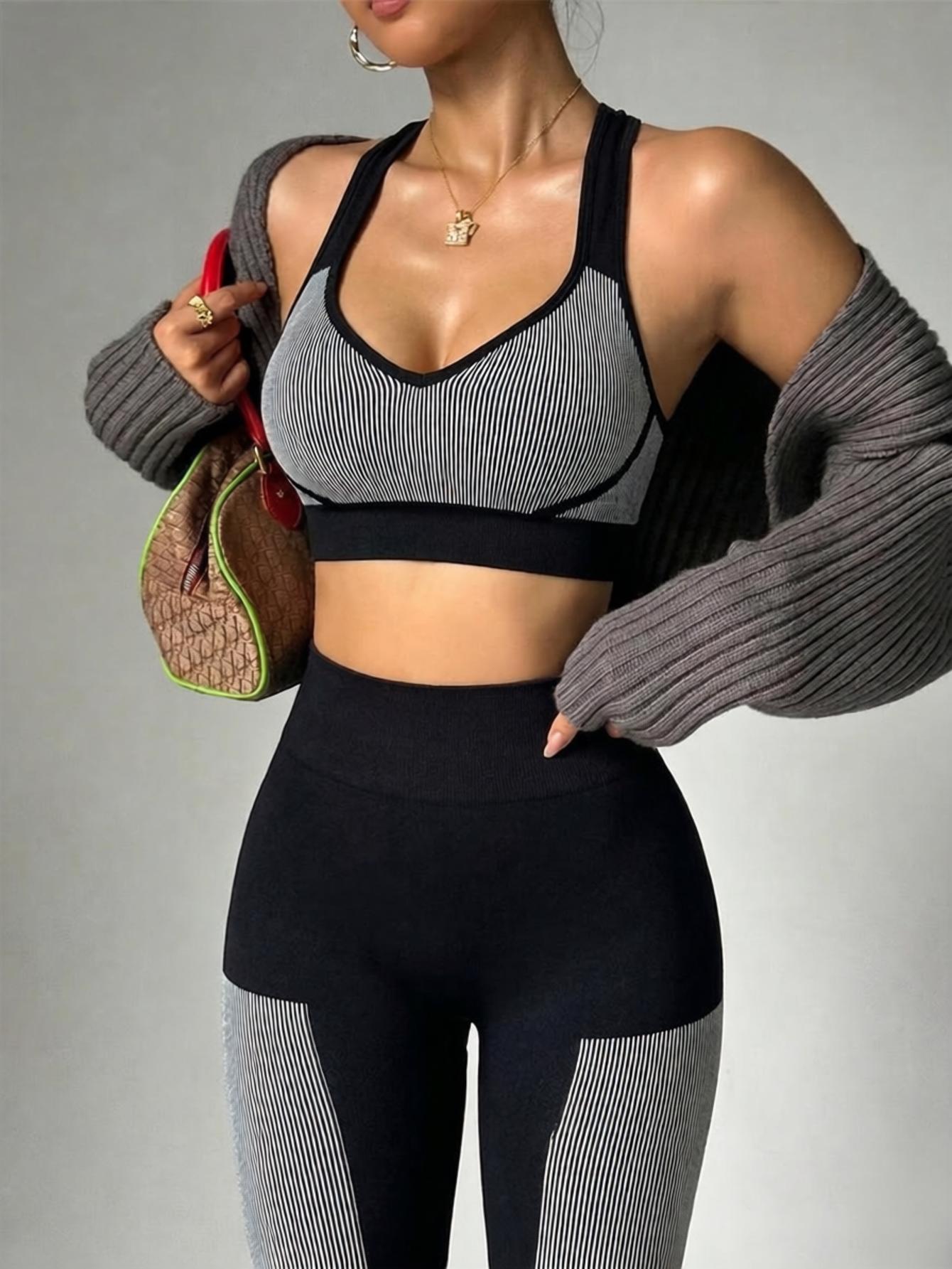 Lila Zen Contrast Seamless Sports Bra & Scrunch Leggings Set