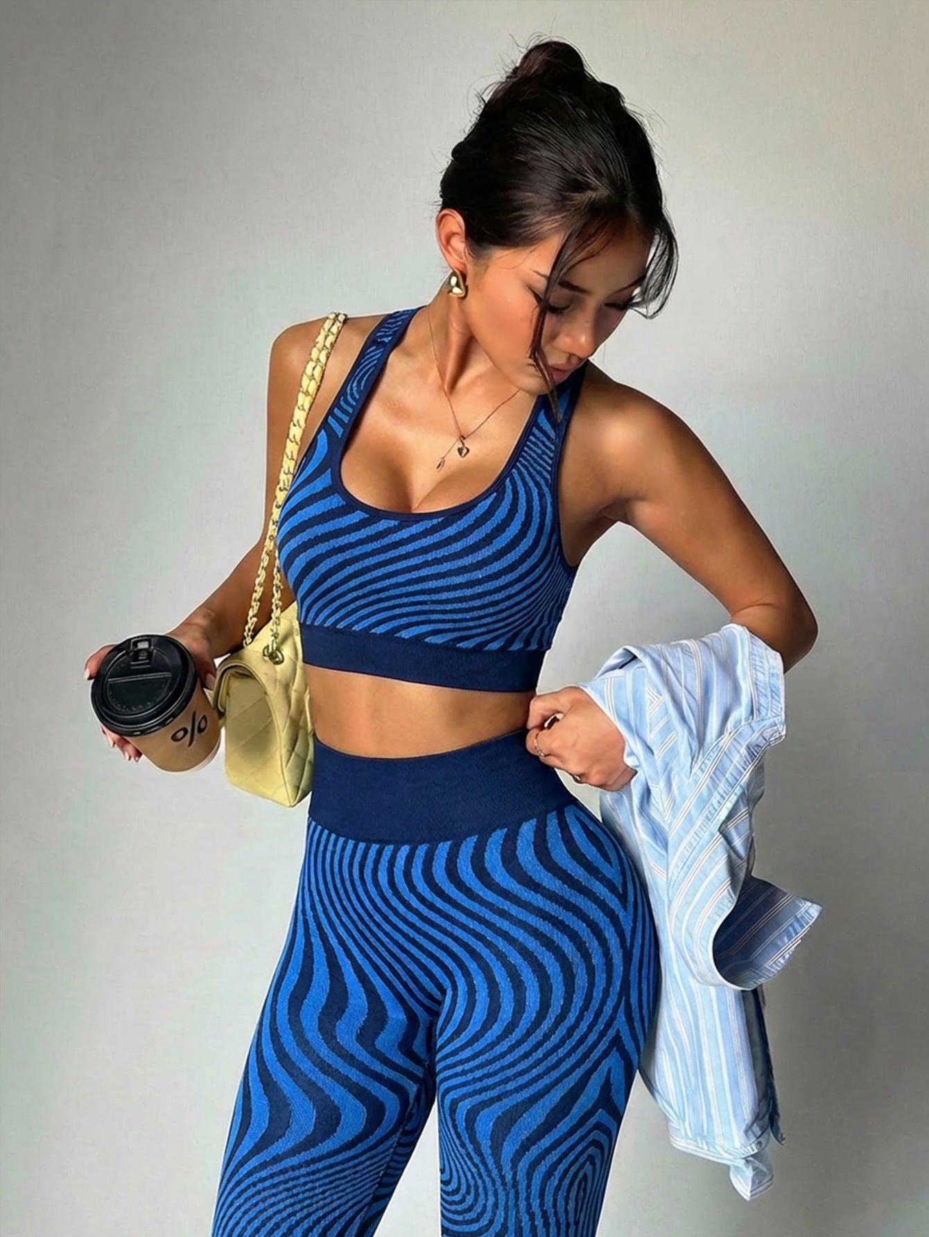 Lila Zen Seamless Wave Contour Sports Bra & High-Waisted Leggings Set