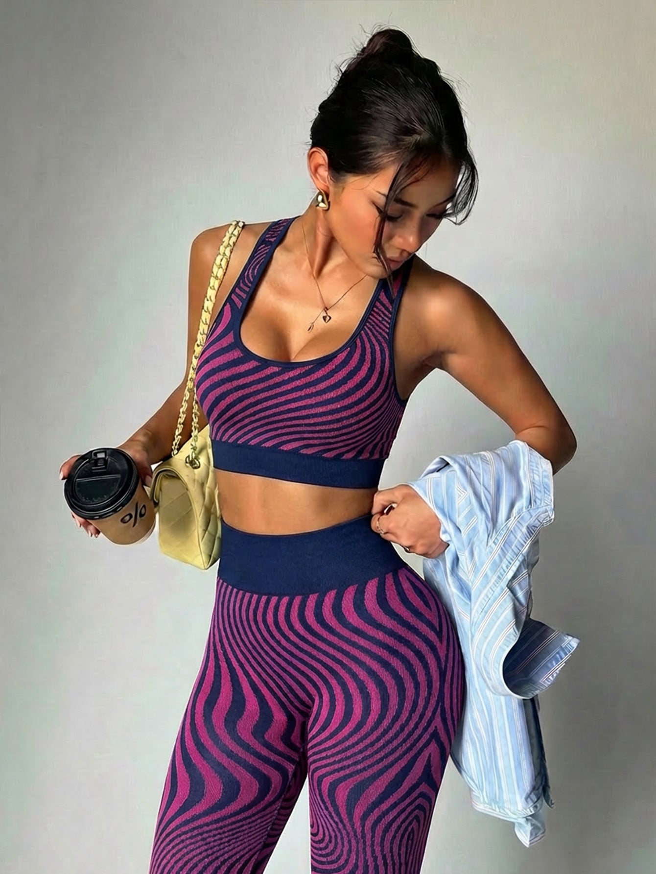 Lila Zen Seamless Wave Contour Sports Bra & High-Waisted Leggings Set